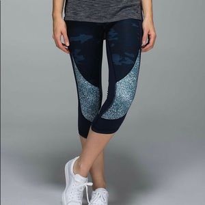 Lululemon Wunder Under Crop “full on Luon”